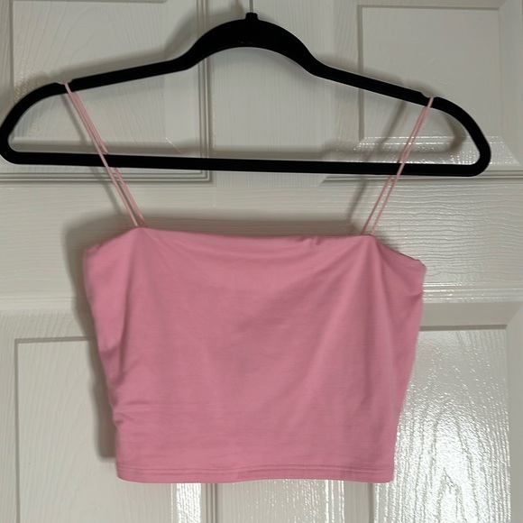 Pink crop tank - Picture 1 of 3